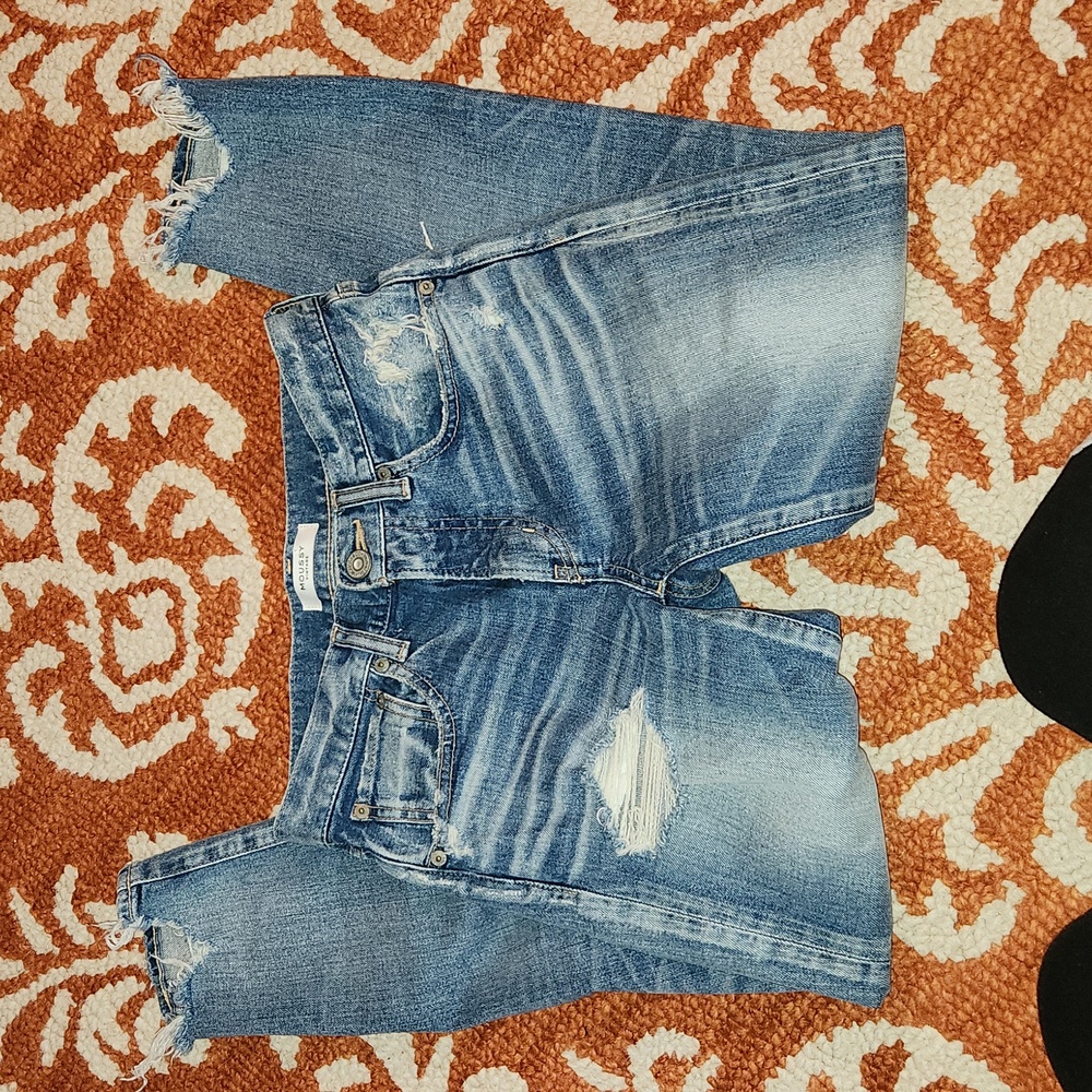 Moussy Vintage Distressed Blue Jeans size 25. Style#010BAC12-2710